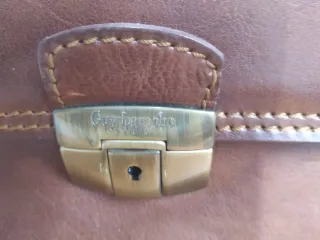 Maletín cuero Guy Laroche