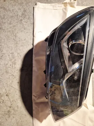 Faro Derecho Seat Alhambra Xenon Original710,711