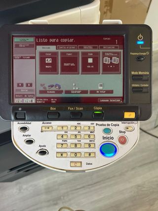 Impresora Konica Minolta Bizhub C220