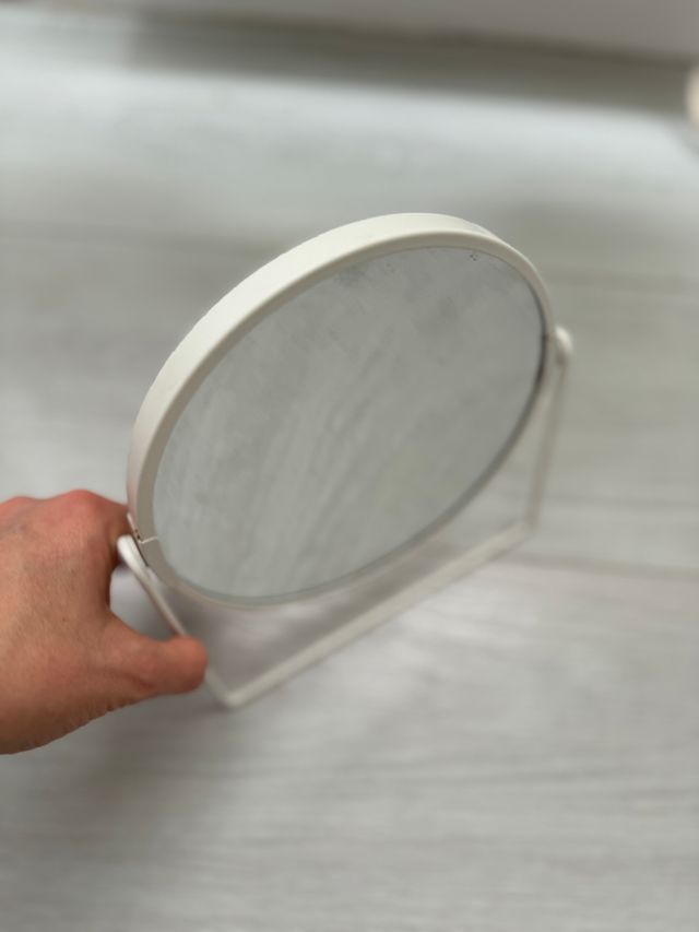Espejo de sobremesa blanco