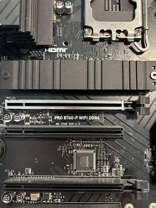 Placa Base MSI PRO B760-P WIFI DDR4