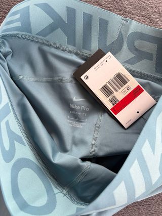 Mallas cortas Nike Pro Sculpt 8 cm talle alto