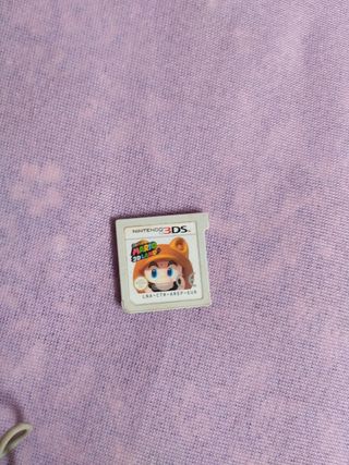 Nintendo 3DS Negra y Verde falta el lápiz