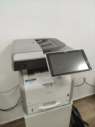 Impresora Multifunción Ricoh MP 402