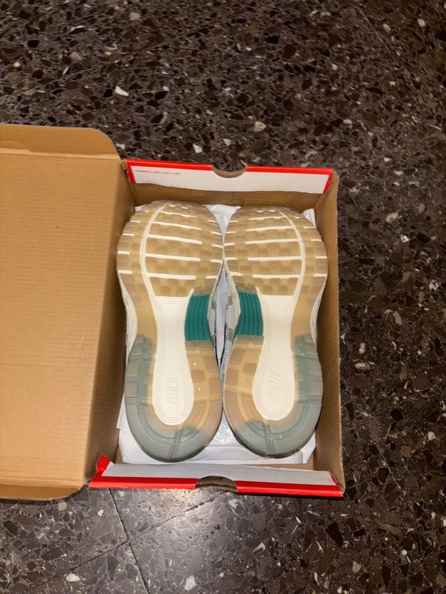 Zapatilla Nike P-6000 Talla 44