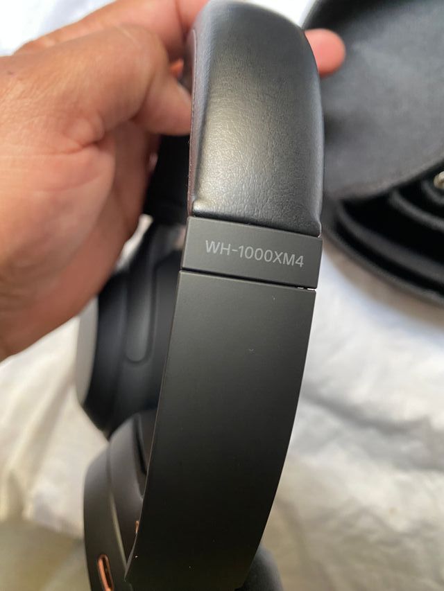 Auricolari Sony WH-1000XM4 Nero