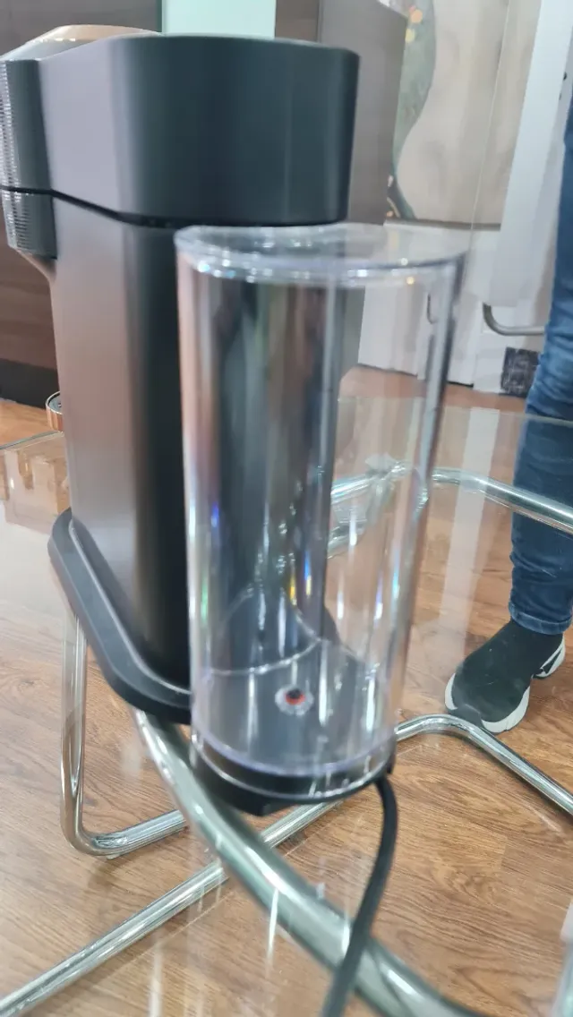 Cafetera Nespresso DeLonghi Negra