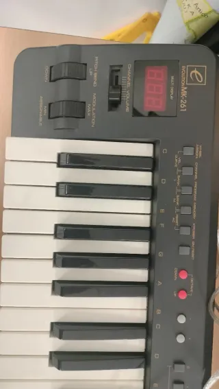 Teclado MIDI Evolution MK-261