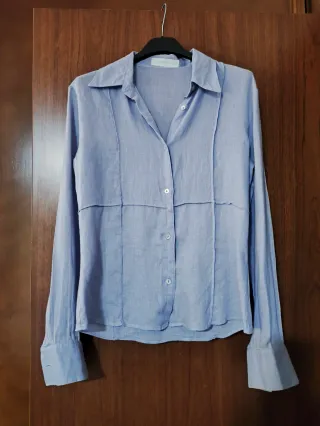 Camisa de lino celeste para mujer