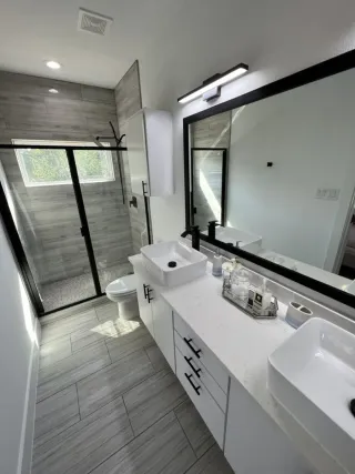 Baño completo mármol Valencia ( reforma)