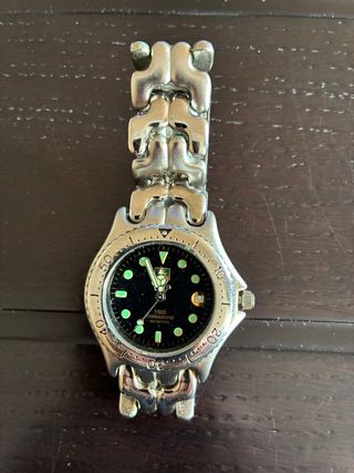 Reloj Pulsera de Cuarzo. Elegante.