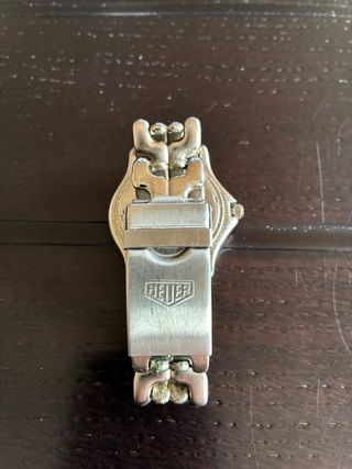 Reloj Pulsera de Cuarzo. Elegante.