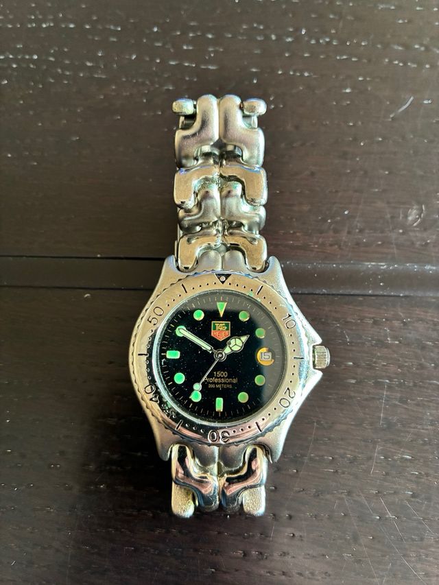 Reloj Pulsera de Cuarzo. Elegante.