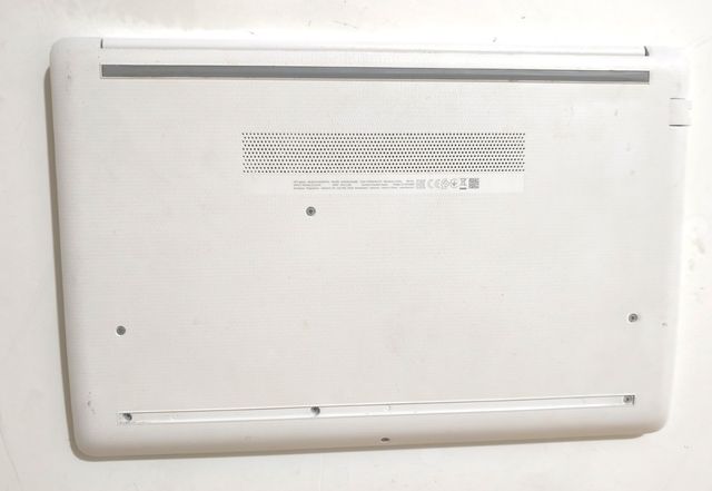 Portátil HP 15-BD0007ns SSD Blanco