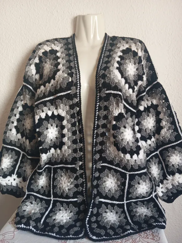 Cárdigan Crochet Granny Hecho a Mano