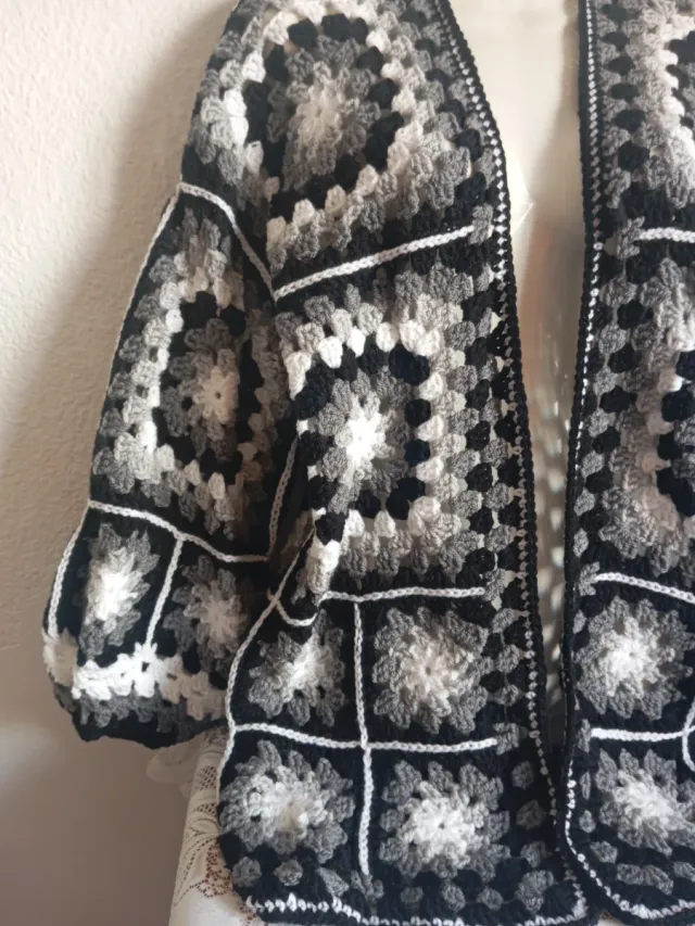 Cárdigan Crochet Granny Hecho a Mano