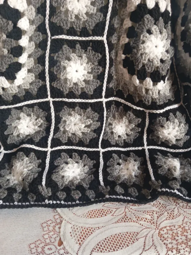 Cárdigan Crochet Granny Hecho a Mano