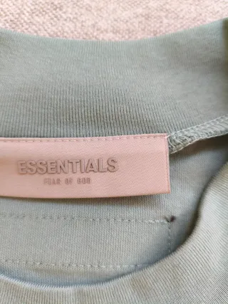 Camiseta Essentials verde