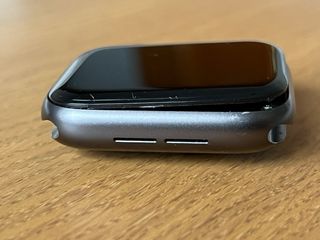 Apple Watch SE 44mm GPS + Cellular Grigio Siderale
