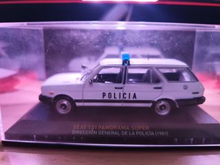 Coche Policía SEAT 131 Panorama Super