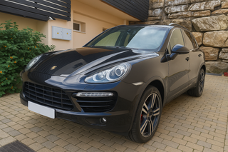 Porsche Cayenne Turbo 2011
