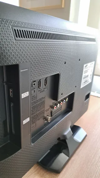 NUEVA Televisión Samsung 22 pulgadas UE22H5000AW