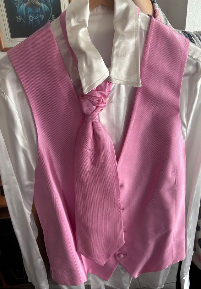 Traje Ceremonia Enzo Romano Negro y Rosa