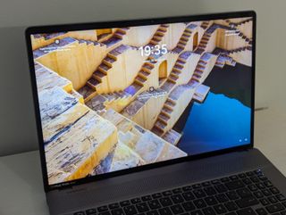 Portátil MSI Creator Z17 HX Studio A14VGT-278ES