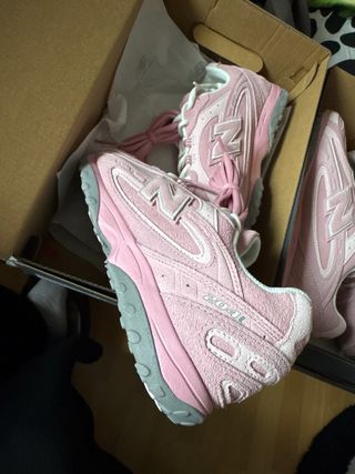 New Balance 204 L Rosa Pastel