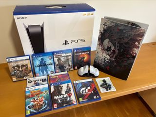 Consola PS5 + 9 juegos. Con muy pocas horas de uso