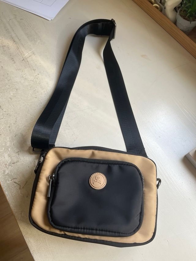 Bolso Scalpers Negro y Beige Nuevo