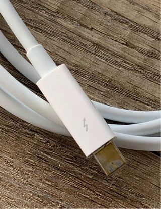 Cable Thunderbolt 2 Apple
