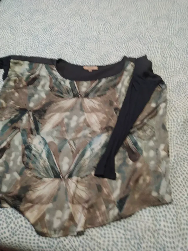 Blusa manga larga estampada