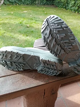 Botas de nieve y descanso