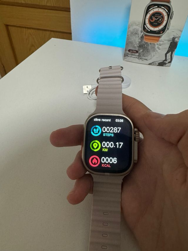 Reloj Inteligente Rosa y Plateado