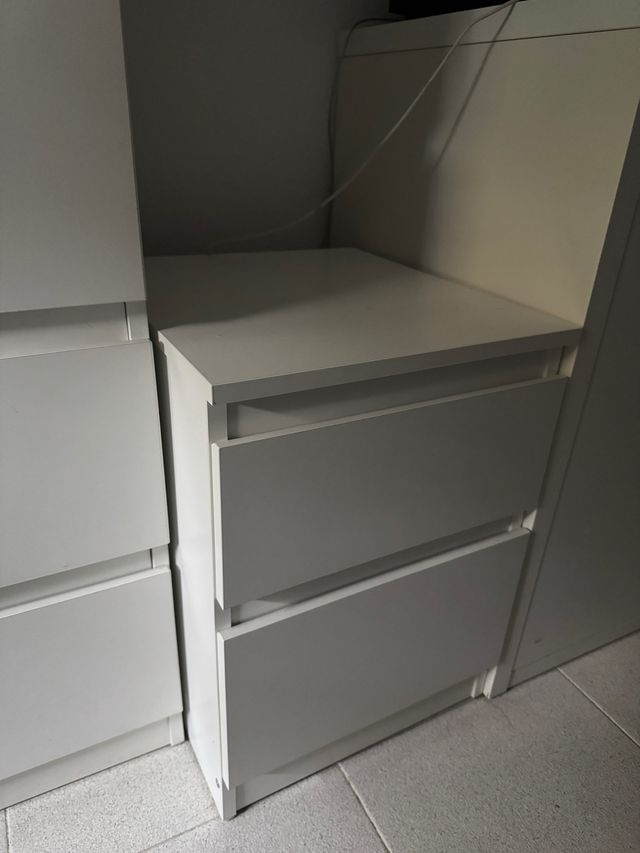 Mesita de noche Ikea blanca
