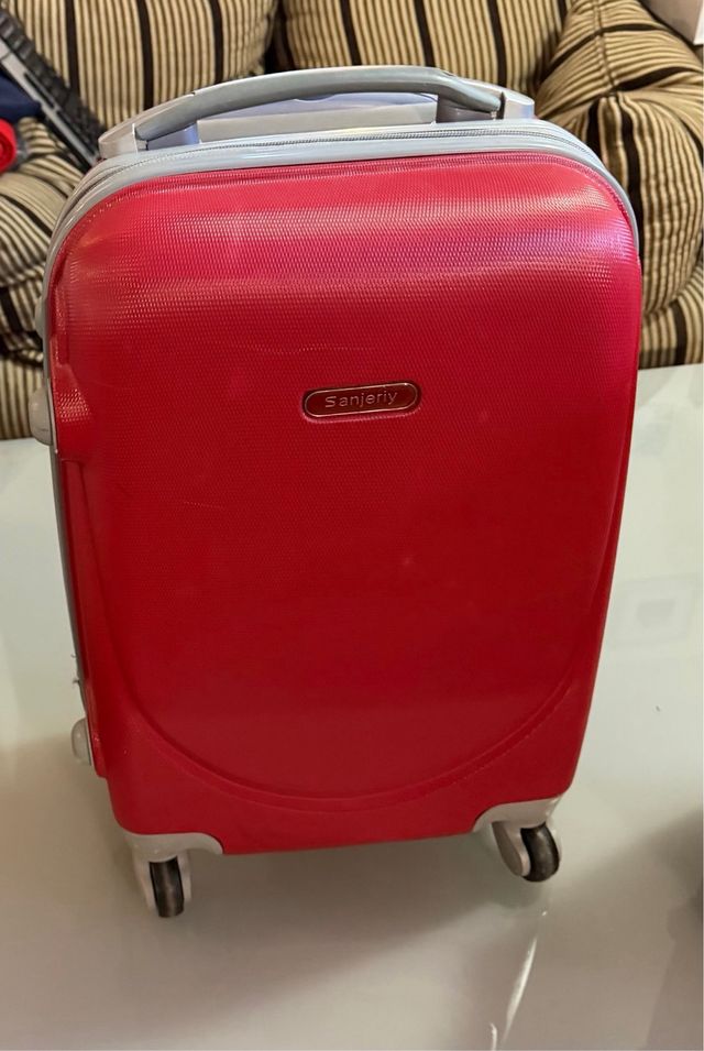 Maletas de cabina Sanjerly (negras y rojas)