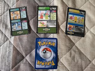 Carte Digimon e Pokemon
