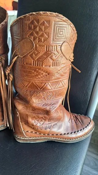 Botas Camperas de Couro Castanho