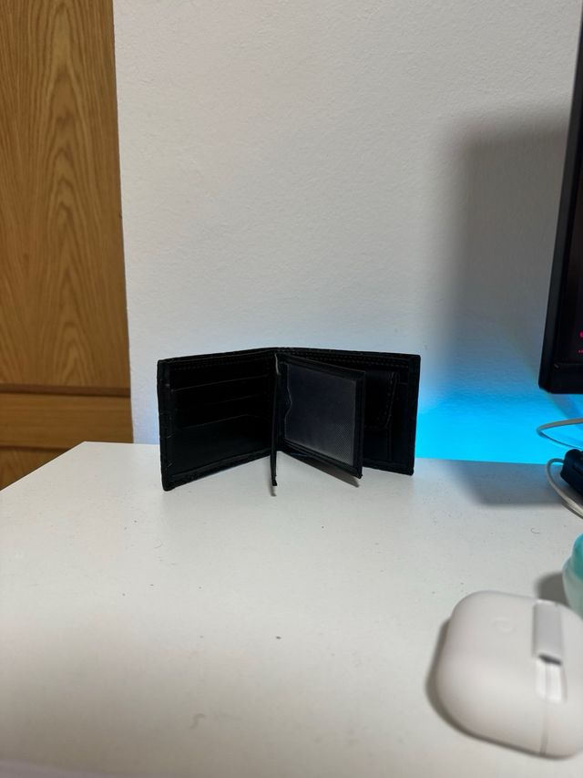 Cartera Lóuís Vúíttòn