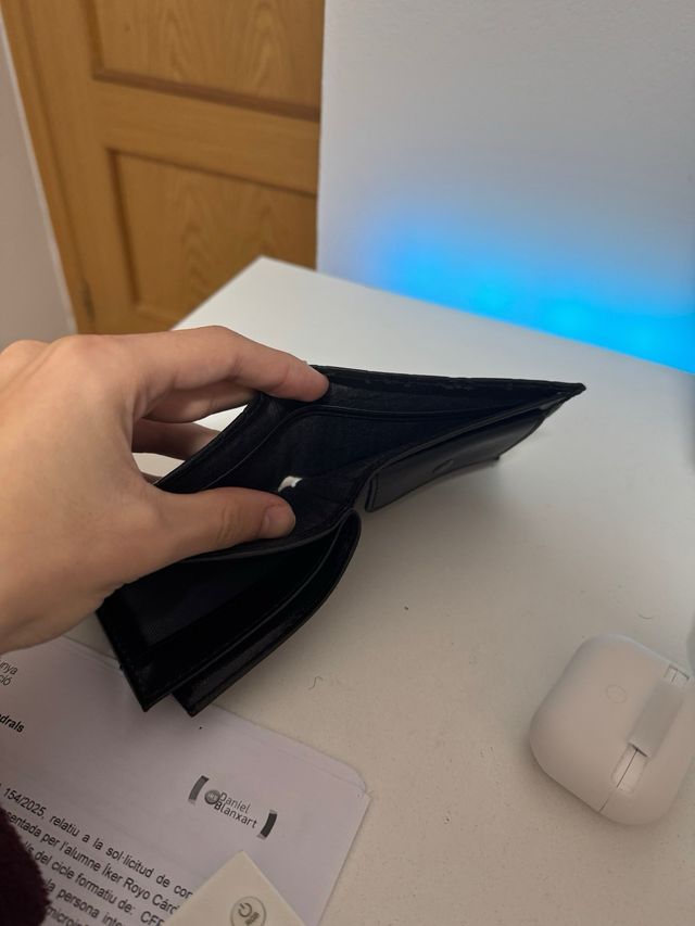 Cartera Lóuís Vúíttòn