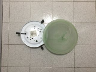 Plafoniera bianca e trasparente