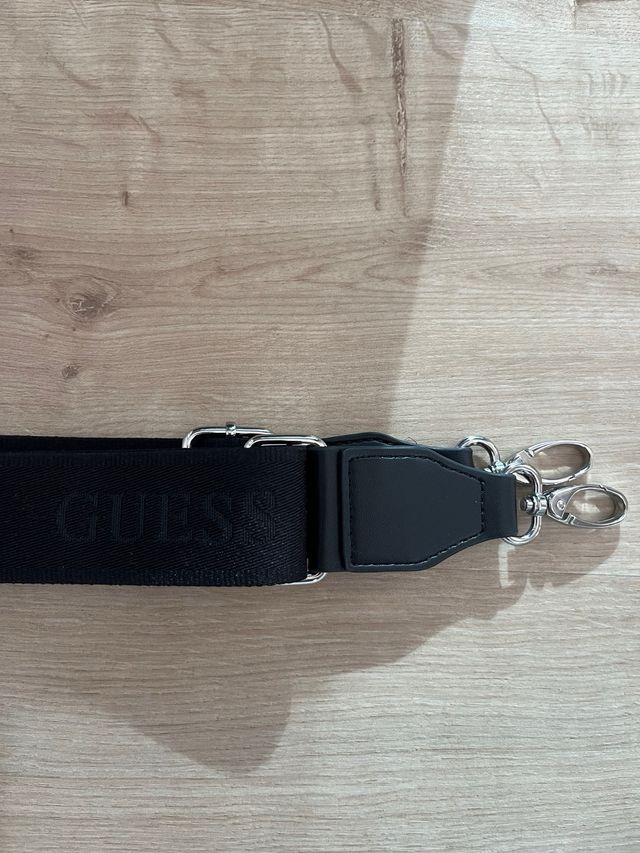 Bolso Guess Negro y Gris Original