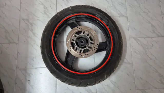 Llanta Trasera Kawasaki ZZR 600 (1991)
