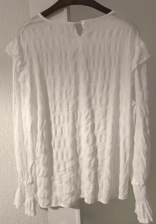 Camisa blanca volantes