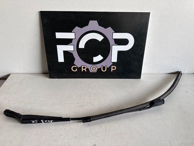Brazo limpia derecho Peugeot 5008 : 3392125759R