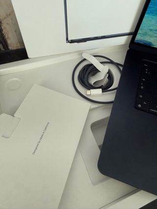 MacBook Air 15 M2 256GB 2 Ciclos