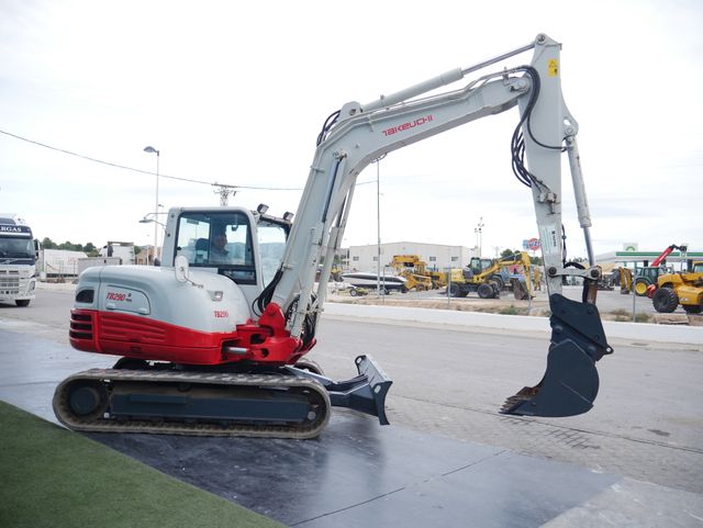Excavadora Takeuchi TB290