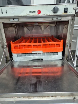 Lavavajillas Fagor FI-30 (enciende)
