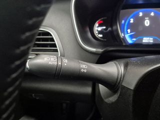 Renault Megane Limited TCe GPF 140CV